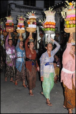 Balinese Women